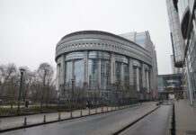 AI Act w Polsce: harmonogram, kary i zagrożone zawody wrzesień 2026