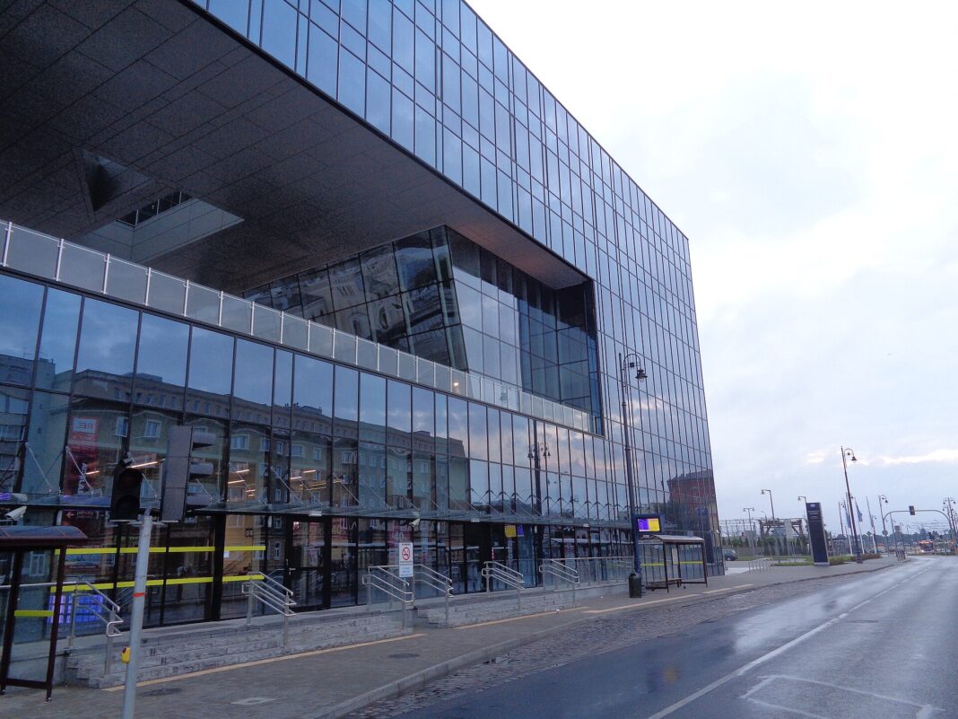 CPK wjeżdża do kujawsko-pomorskiego: 168 km nowych torów i strach mieszkańców Grudziądza CPK wjeżdża do kujawsko-pomorskiego: 168 km nowych torów i strach mieszkańców Grudziądza