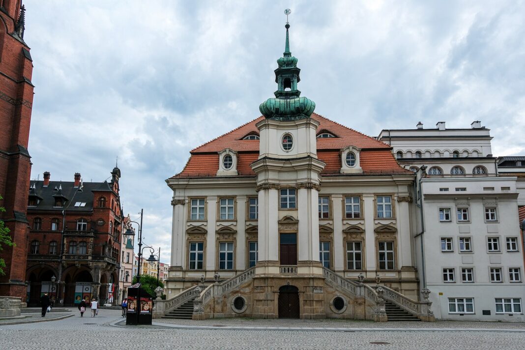 Legnica buduje centrum przesiadkowe za 35 milionów złotych