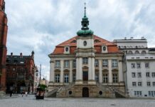 Legnica buduje centrum przesiadkowe za 35 milionów złotych