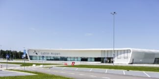 Lotnisko w Lublinie kosztowało już pół miliarda złotych, a sejmik znów dopłaca