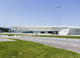 Lotnisko w Lublinie kosztowało już pół miliarda złotych, a sejmik znów dopłaca