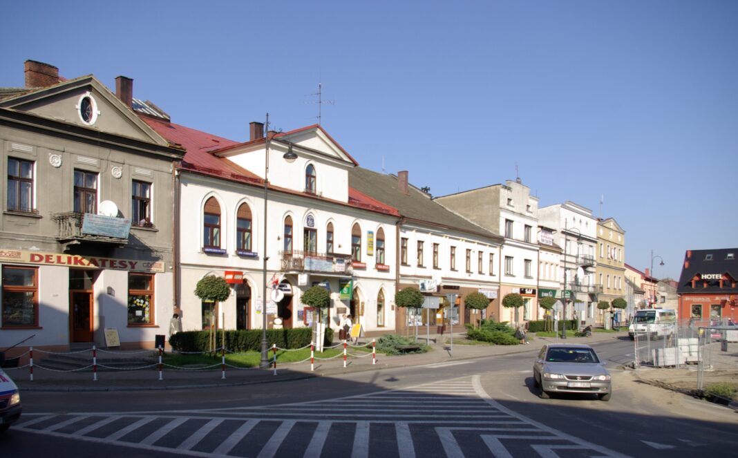 Nowy plac zabaw integracyjny w Kętach już otwarty