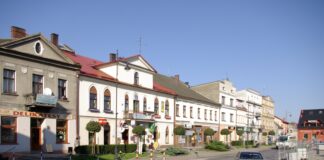 Nowy plac zabaw integracyjny w Kętach już otwarty