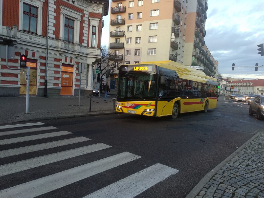 Włocławek: 16 autobusów zeroemisyjnych i ładowarki przy ul. Rysiej